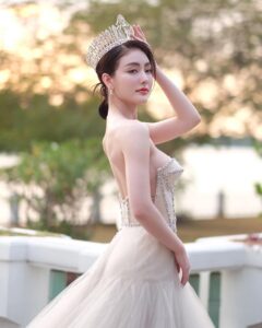 มีนา 37