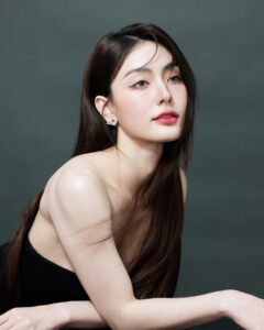 มีนา 5