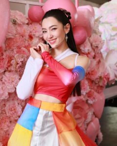 เบลล่า 247