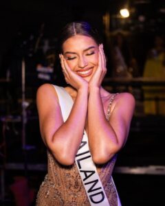 แอนโทเนีย โพซิ้ว 18